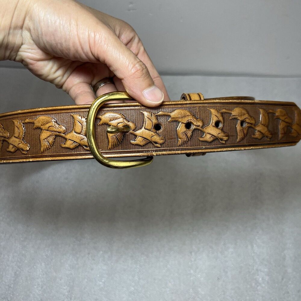 Vtg Justin Top Grain Cowhide Leather Belt Tooled Flying Pheasant Sz 34 USA Made